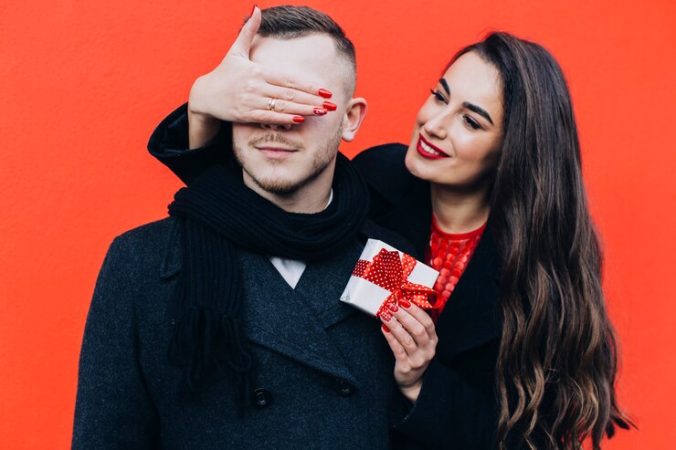 هدیه شب یلدا برای نامزد